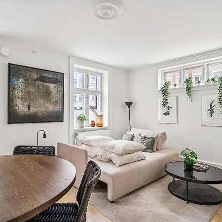 Daire - Steps From Nyhavn & Near Tivoli