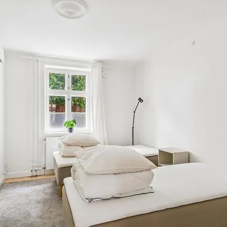 - Steps From Nyhavn & Near Tivoli *