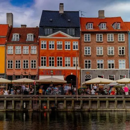 - Steps From Nyhavn & Near Tivoli Kopenhag