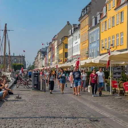 - Steps From Nyhavn & Near Tivoli