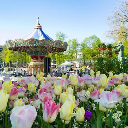 - Steps From Nyhavn & Near Tivoli Daire